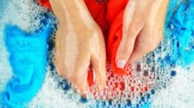 Como tirar mancha de roupa colorida: 10 dicas simples e infalíveis